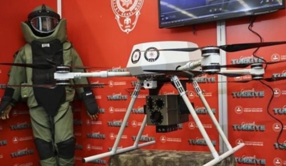 Turqia prezanton dronin e armatosur me laser, depërton edhe çelikun 