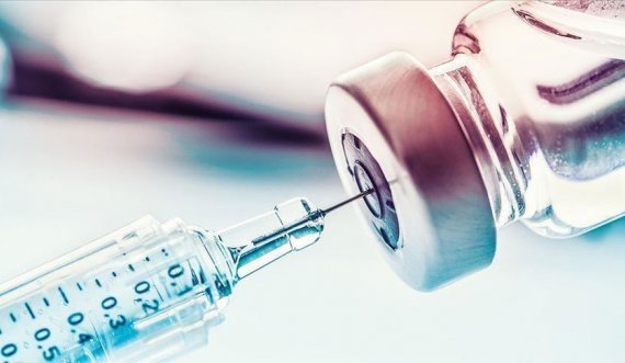Ministria e Shëndetësisë përsëri u kërkon qytetarëve që të marrin dozën e tretë të vaksinës