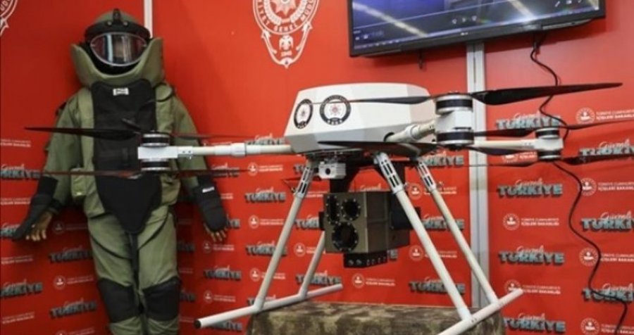 Turqia prezanton dronin e armatosur me laser, depërton edhe çelikun 