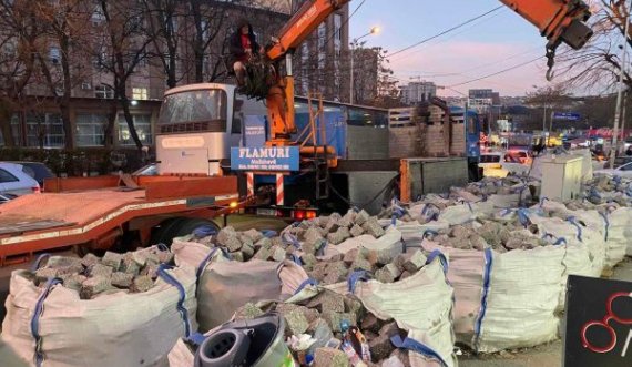 Largohen pas disa muajsh kubëzat tek pjesa e vjetër e qytetit