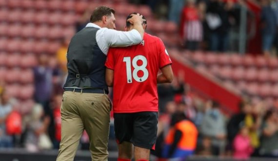 Trajneri i Southamptonit paralajmëron largimin e Brojës