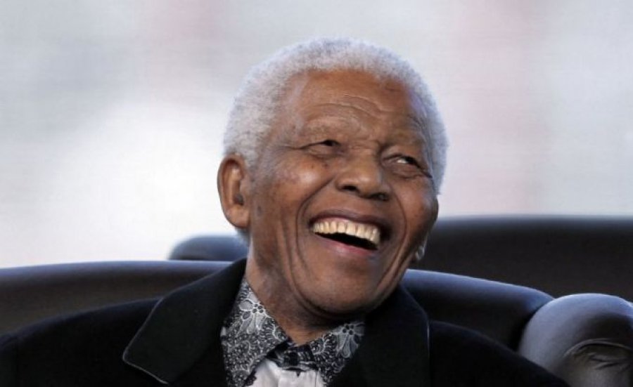 Del në ankand çelësi i qelisë së Nelson Mandelës