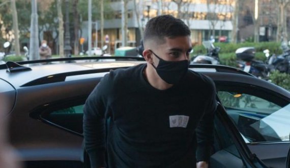 “Jam shumë i lumtur” – Torres i kalon testet mjekësore te Barcelona