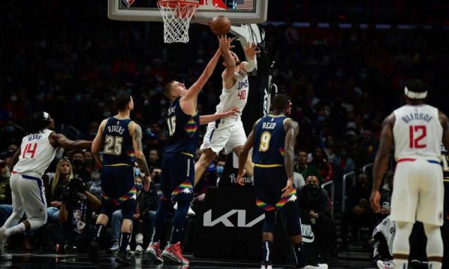 NBA: Harden shkëlqen në fitoren e Nets ndaj Clippers