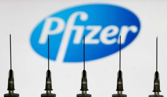 Vaksina Pfizer kundër variantit Omicron do të jetë gati në pranverë