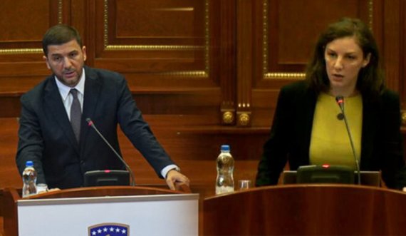 Krasniqi-Rizvanollit: Ti edhe detyrën e ministres nuk po di qysh me ba veç je ka e provon
