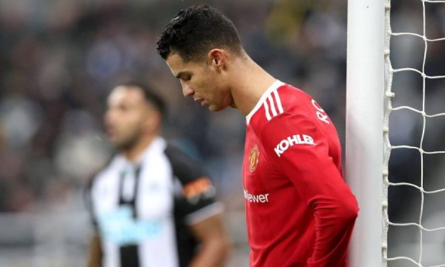 “Një grup i qaramanëve” – Neville i gozhdon lojtarët e Man Unitedit për paraqitjet e dobët ndaj Newcastle