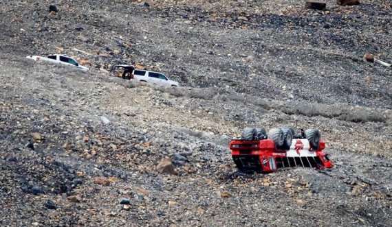 Autobusi bie në humnerë, 7 të vdekur dhe dhjetëra të lënduar