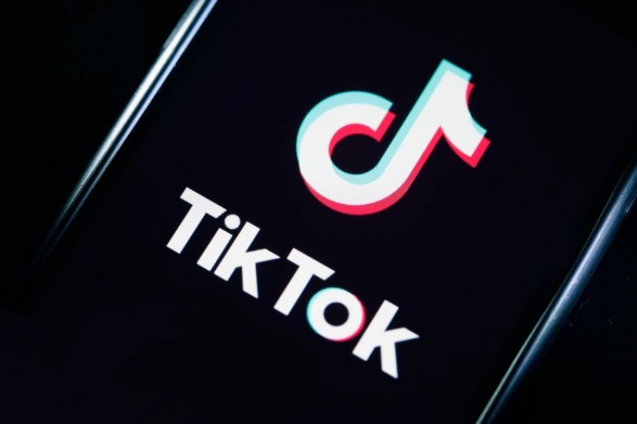 Moderatorja padit TIKTOK për traumën e shkaktuar nga videot