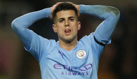 Cancelo e vazhdon kontratën me Manchester Cityn