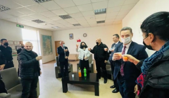 Osmani vizitoi institucionet që do të kujdestarojnë në ndërrimin e moteve
