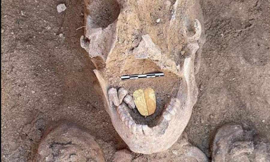 Në Egjipt gjendet mumia 2000-vjeçare me gjuhë të artë brenda kafkës