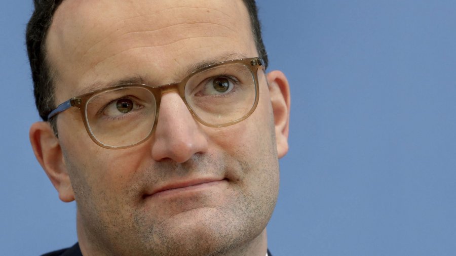 Jens Spahn: Gjermania duhet t’i përdorë vaksinat ruse dhe kineze, nëse i miraton BE-ja