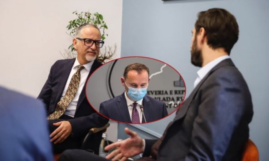 Ismajli flet për Vitinë e Zemajn: Kanë lejuar që kontratat të rriten deri në 3 mijë për qind
