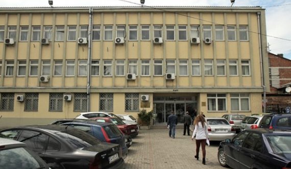 Gruaja i vdiq pas rrahjes e hedhjes për asfalti, dënohet me 15 vjet burgim kosovari