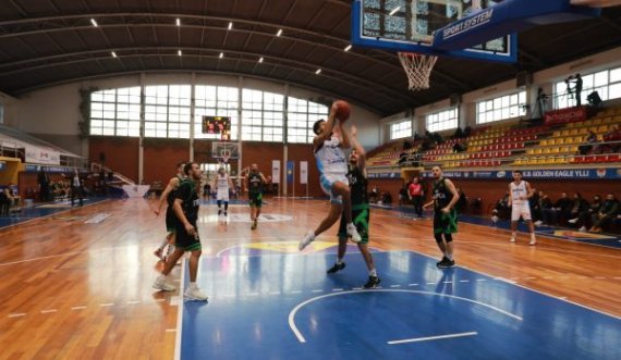 Vreshtarët kalojnë në gjysmëfinale