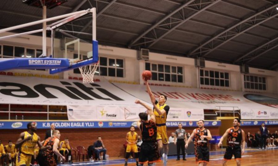 Ylli fiton bindshëm, kalon tutje në gjysmëfinale