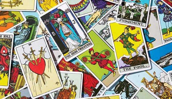 Shën Valentini është afër! Parashikimi i letrave Tarot për të gjitha shenjat e horoskopit