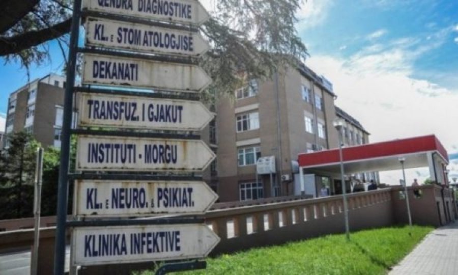 Dy mjekë në QKUK riinfektohen me koronavirus