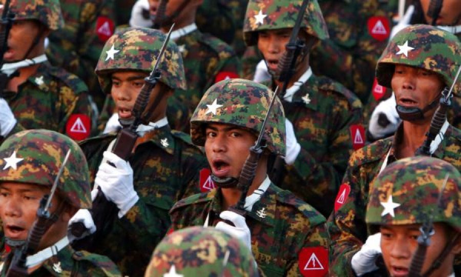 Pasi organizoi puç, ushtria e Birmanisë bllokon qasjen në Facebook