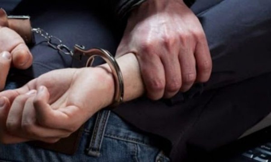 Arrestohet një 54-vjeçar në Prishtinë, e përcjellte dhe e ngacmonte një person