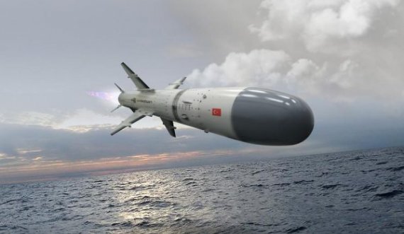 Turqia teston raketën anti-anije në Detin e Zi