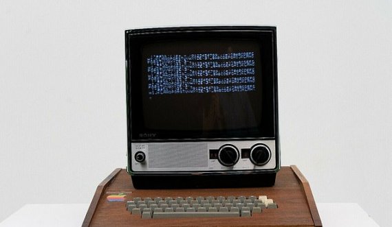 Kompjuteri 45-vjeçar që mund të shitet për mbi 1,5 milionë dollarë
