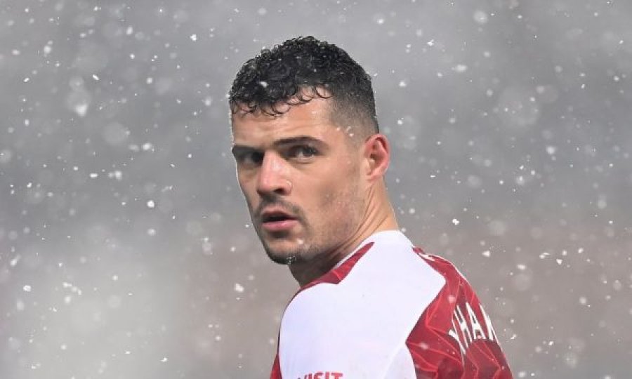 Xhaka me shokë kërkojnë këndelljen në Premierligë