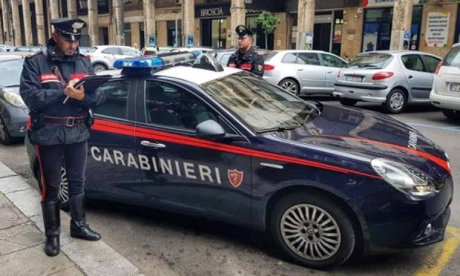 Arrestohet ish-mesfushori i Lazios, policia i sekuestron kokainë dhe 210 mijë euro