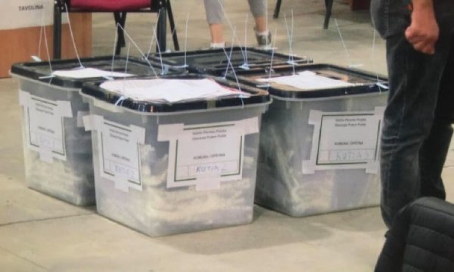 Sot arrijnë pakot e para me votat e mërgatës