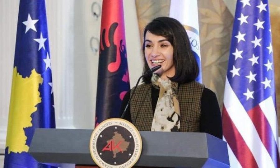 Kandidatja e AAK-së: E rëndësishme është kush qesh i fundit