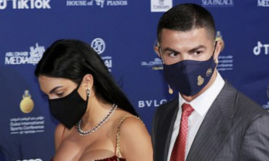 Ronaldo dhe Georgina paguajnë trajtimin për kancer të një djali 7 vjeçar