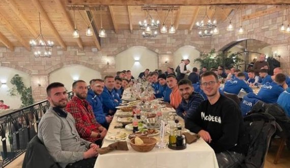 Leci thumbon Dritën: Me rëndësi dikush po i përfaqëson ngjyrat bardh e kaltër