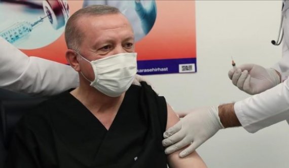 Presidenti turk merr dozën e dytë të vaksinës kundër Covid-19
