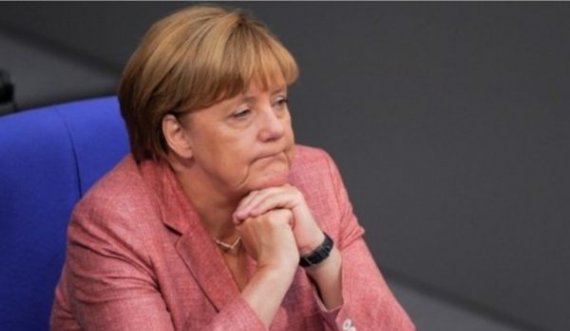 Kancelarja Merkel: Të përgatitemi, variantet e reja të koronavirusit mund të sjellin valën e tretë