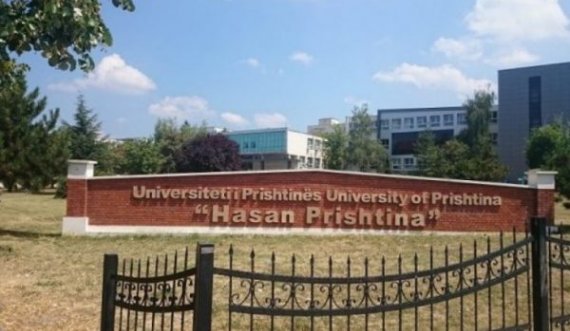 A po e rrezikon shtyrjen e fillimit të vitit të ri akademik mosakreditimi në Universitetin e Prishtinës