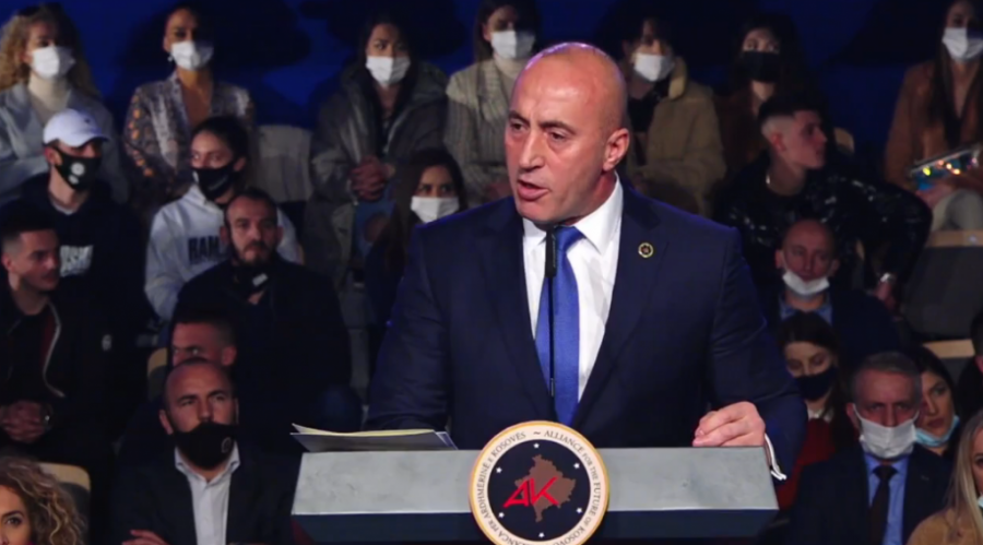 Haradinaj i çon selam Vuçiqit: Nëse nuk e njeh Kosovën, në vitin 2025 bashkohemi me Shqipërinë