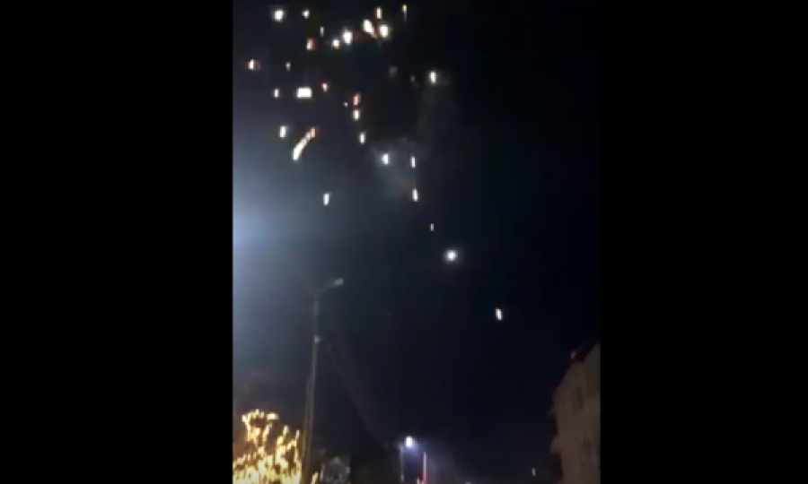 Vetëvendosje nis festën, fishekzjarre te selia
