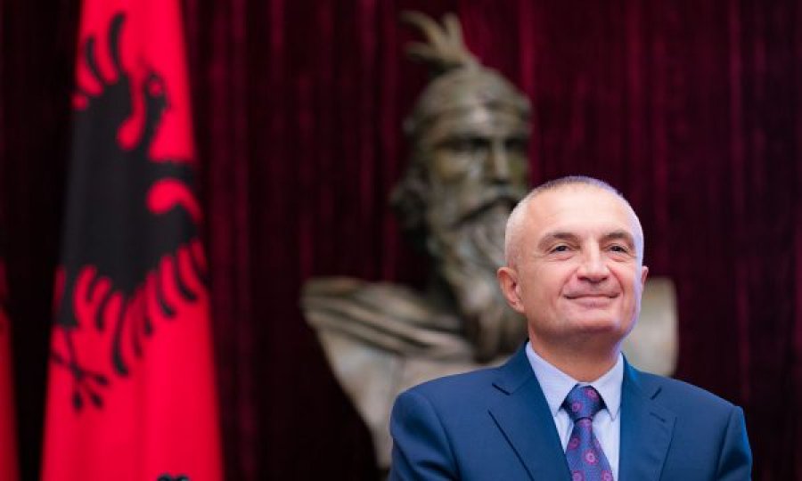 Presidenti Meta: Thellësisht i tronditur, kam besim se drejtësia në Kosovë do t’i zbulojë autorët sa më parë