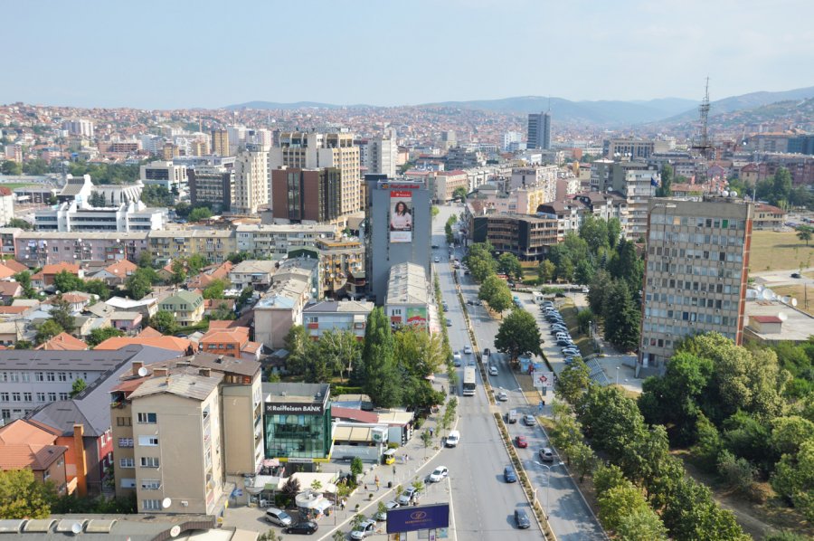 Policët me rroba civile arrestojnë hajnin e 8 vjedhjeve në Prishtinë
