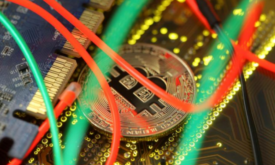 Bitcoin s’ka të ndalur, arrin vlerë rekorde