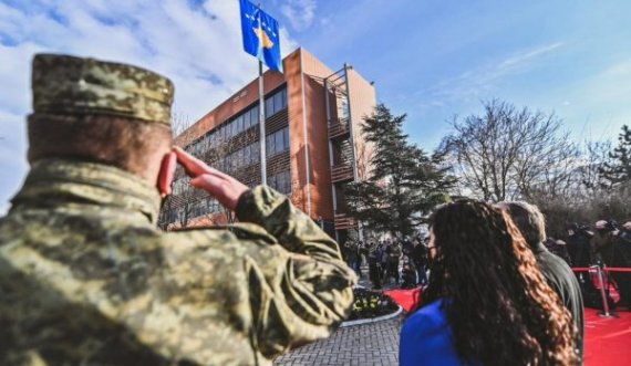 Vjosa Osmani uron ditën e pavarësisë