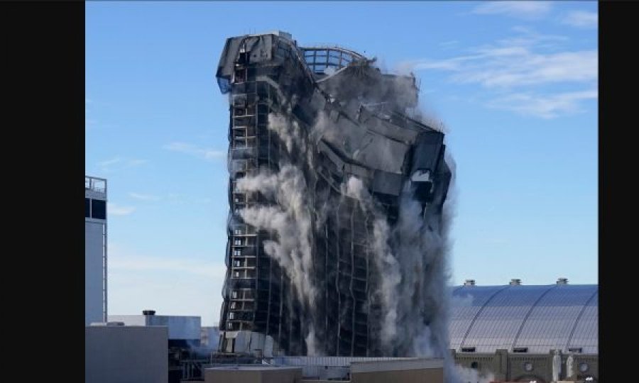 Kazinoja e Donald Trump – Atlantic City, shembet me 3 mijë kallëpe dinamit