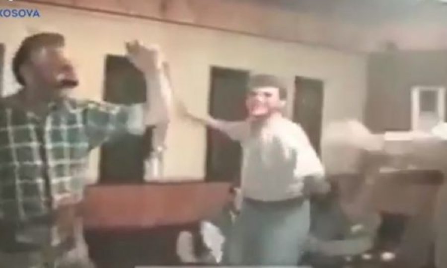Bekim Jashari publikon video ku shihet Hamëz Jashari duke vallëzuar më 1995