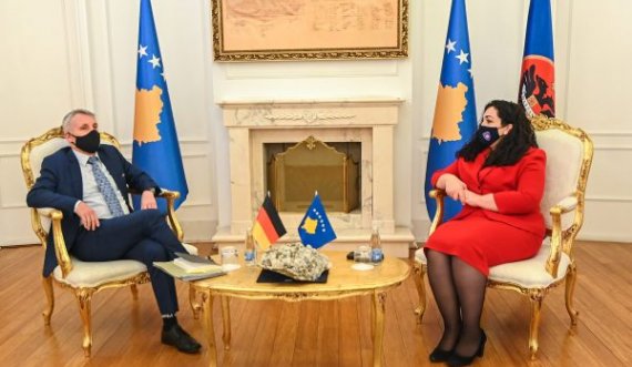 Ambasadori gjerman kritikon presidenten Osmani: Pse nuk vizitoi serbët në Graçanicë?