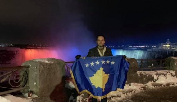 Ujëvara e Niagarës në 13 vjetorin e pavarësisë mori ngjyrat e flamurit të Kosovës