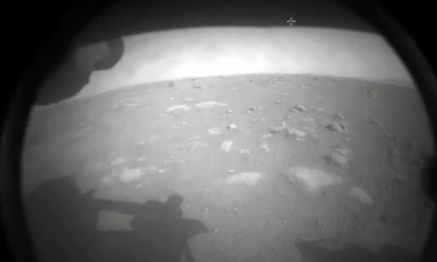Sonda e NASA’s zbarkon në kraterin e Marsit