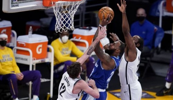 S’mjaftojnë pikët e LeBron James, Lakers pëson disfatë nga Brooklyn