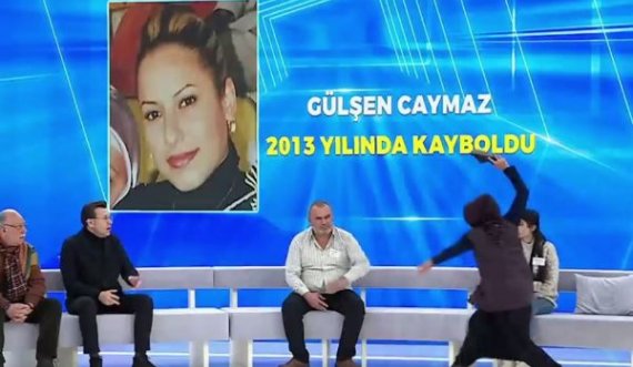 Sherr mes të ftuarve në emision, nëna godet personin që dyshon se i rrëmbeu vajzën