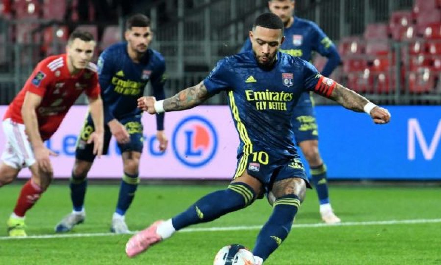 Lyon fiton dhe merr primatin në Francë